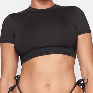 SKIMS swim t-shirt NWT